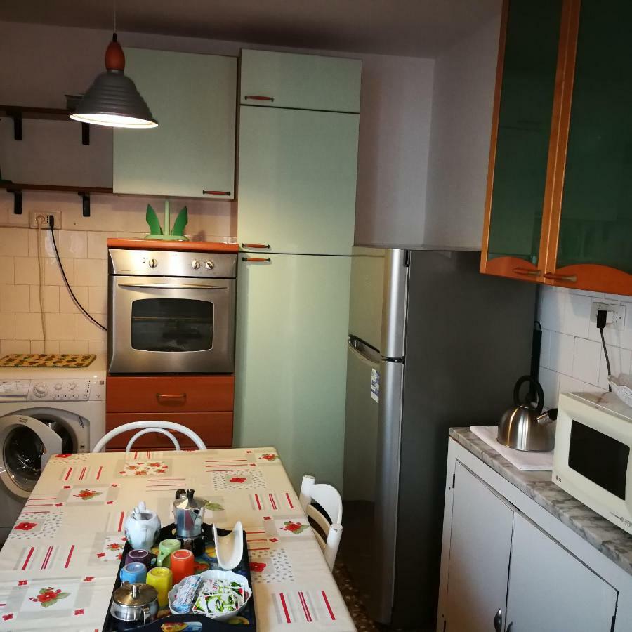 Appartamento Marty โมโนโปลี ภายนอก รูปภาพ