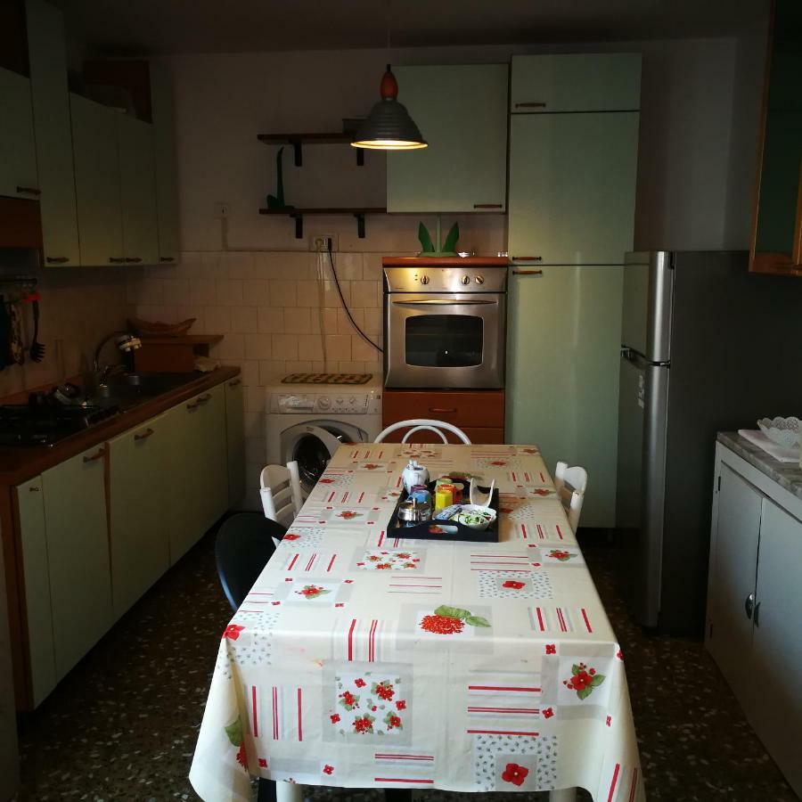 Appartamento Marty โมโนโปลี ภายนอก รูปภาพ
